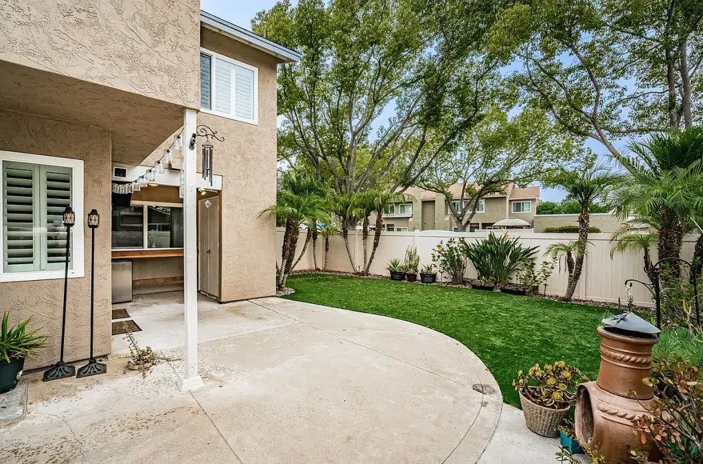 13675 Comuna Dr Poway CA 92064 010