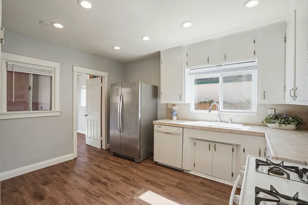 2251 Felspar St San Diego CA 92109 01