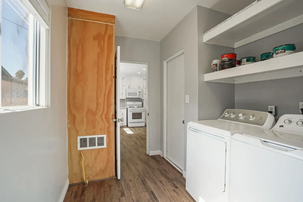 2251 Felspar St San Diego CA 92109 05