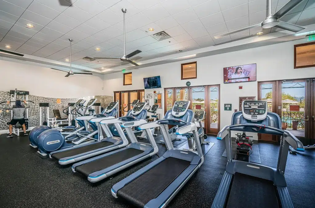 2556 Escala Circle San Diego CA 92108 010