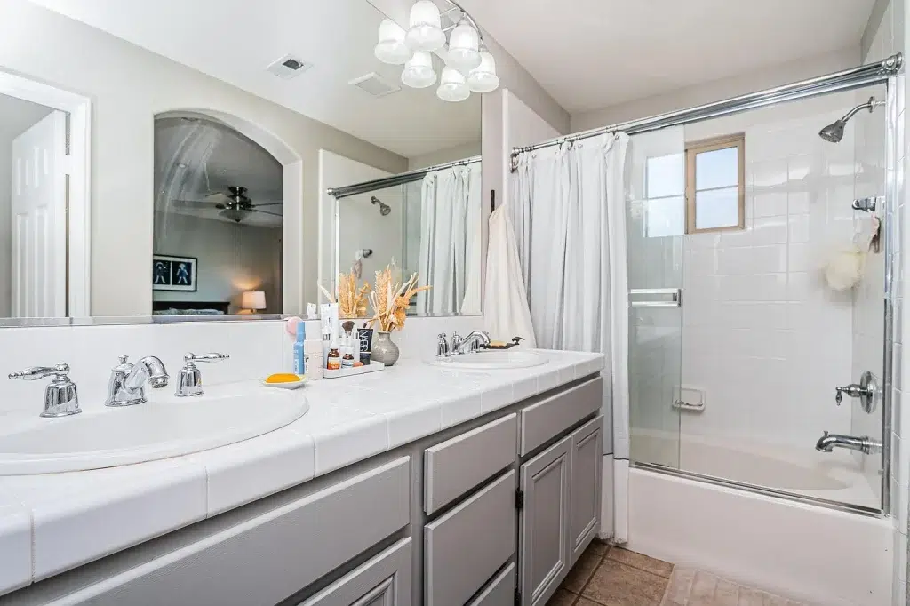 2556 Escala Circle San Diego CA 92108 06