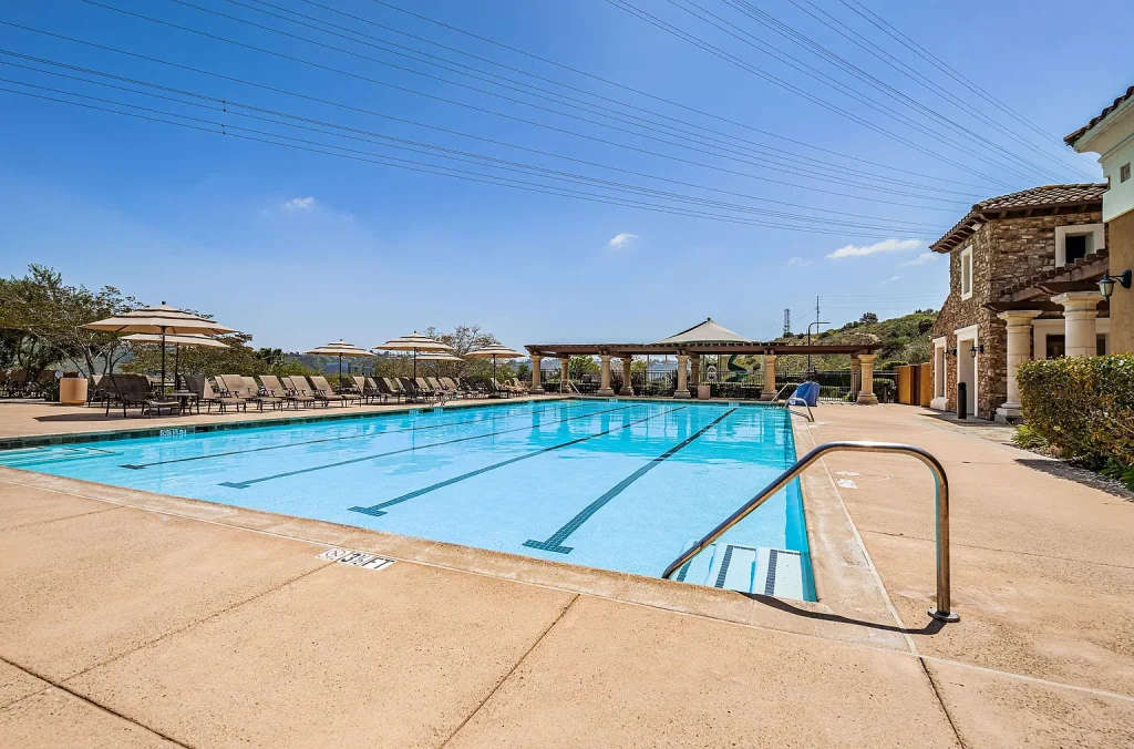 2556 Escala Circle San Diego CA 92108 08