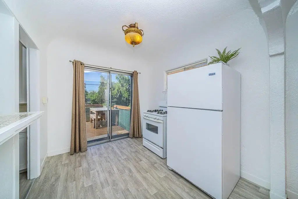 2576 Violet St San Diego CA 92105 04