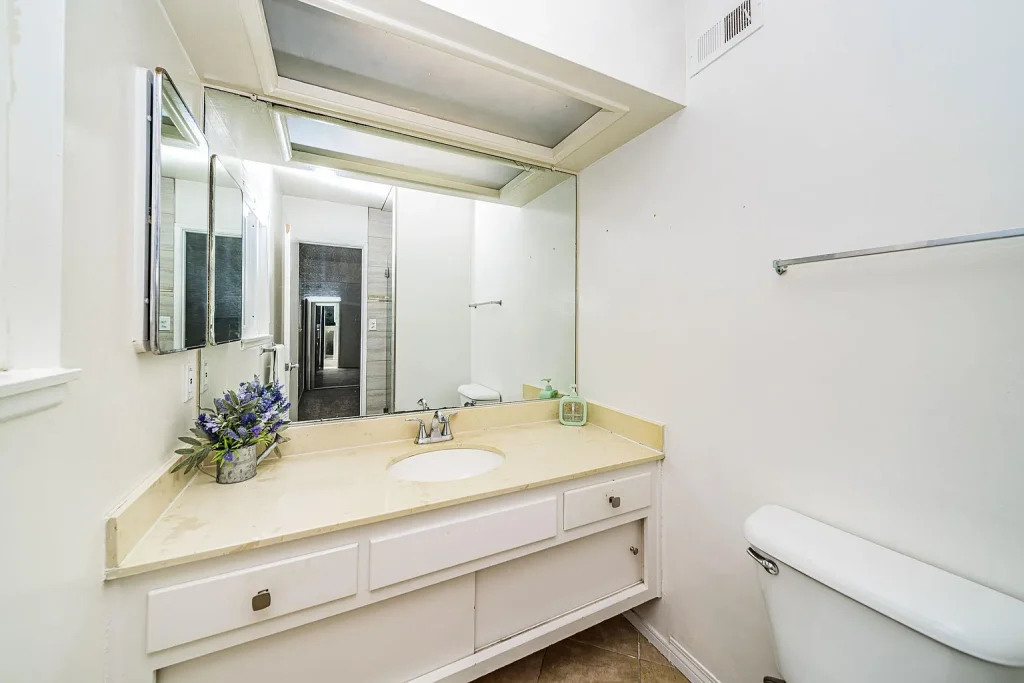 3747 Millikin Ave San Diego CA 92122 6