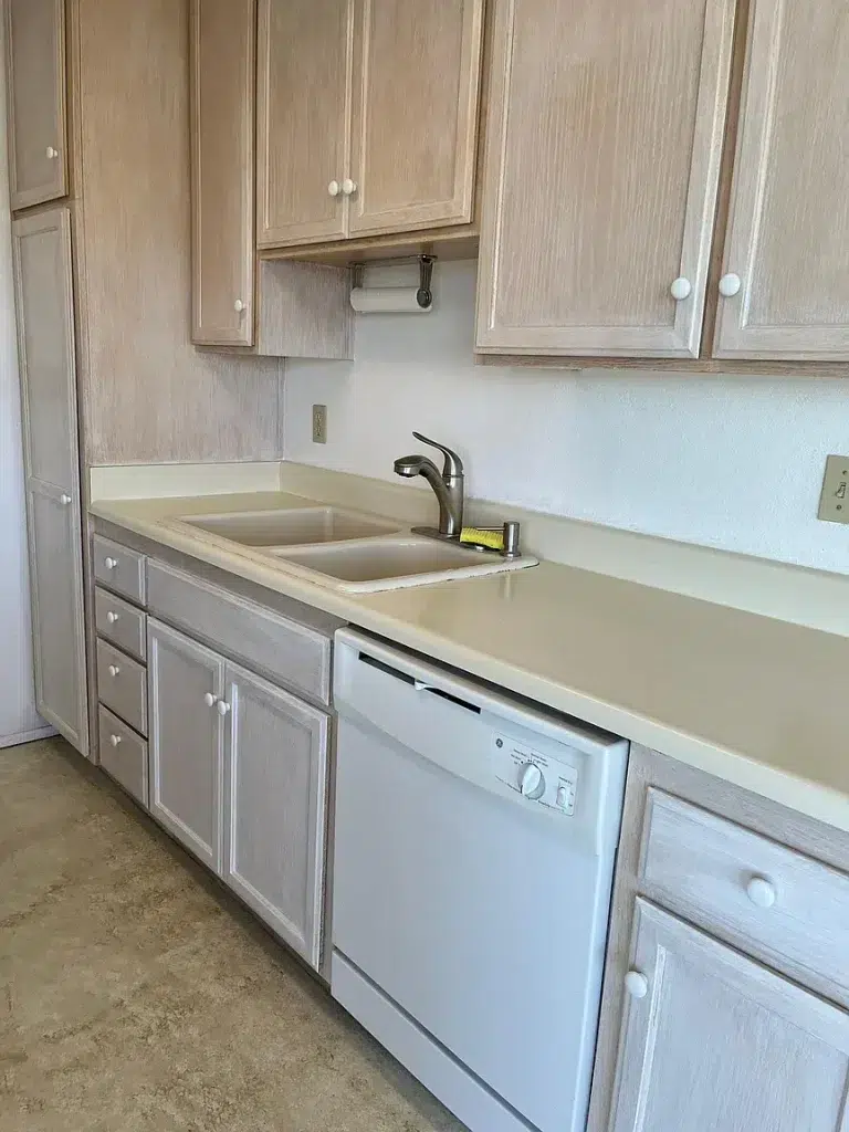 3991 Crown Point Dr 116 San Diego CA 92109 06