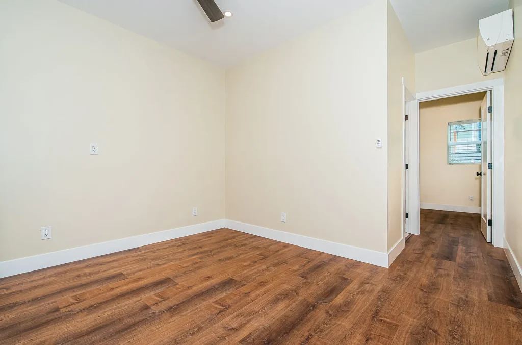 4175 Sycamore Dr A San Diego CA 92105 010