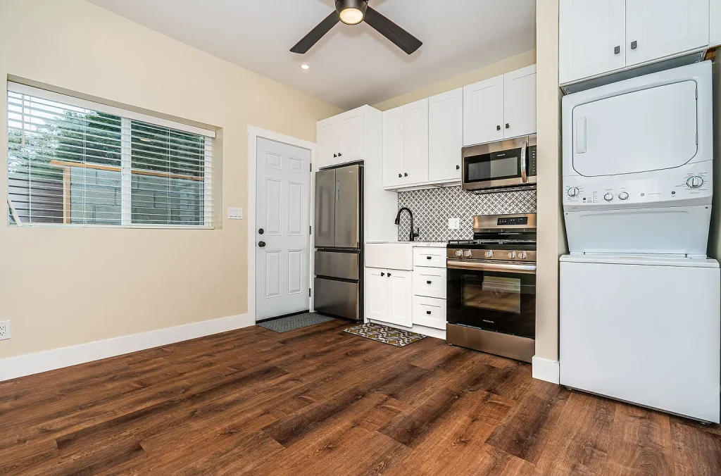 4175 Sycamore Dr A San Diego CA 92105 04