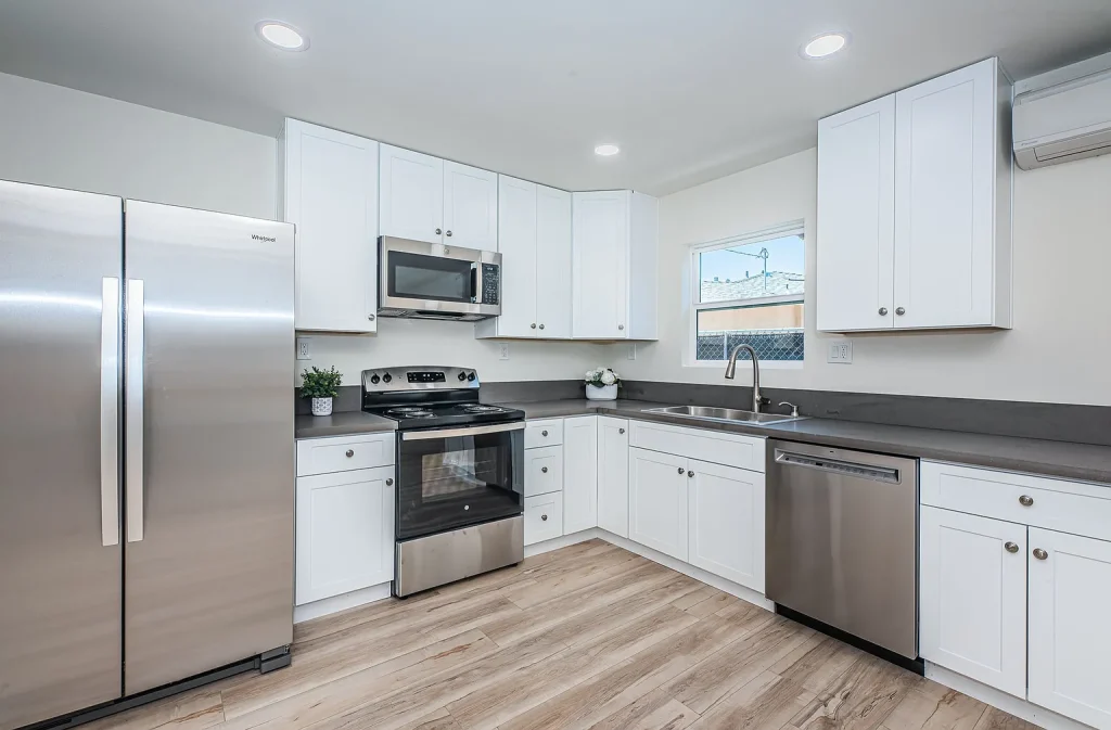 4956 63rd St San Diego CA 92115 02
