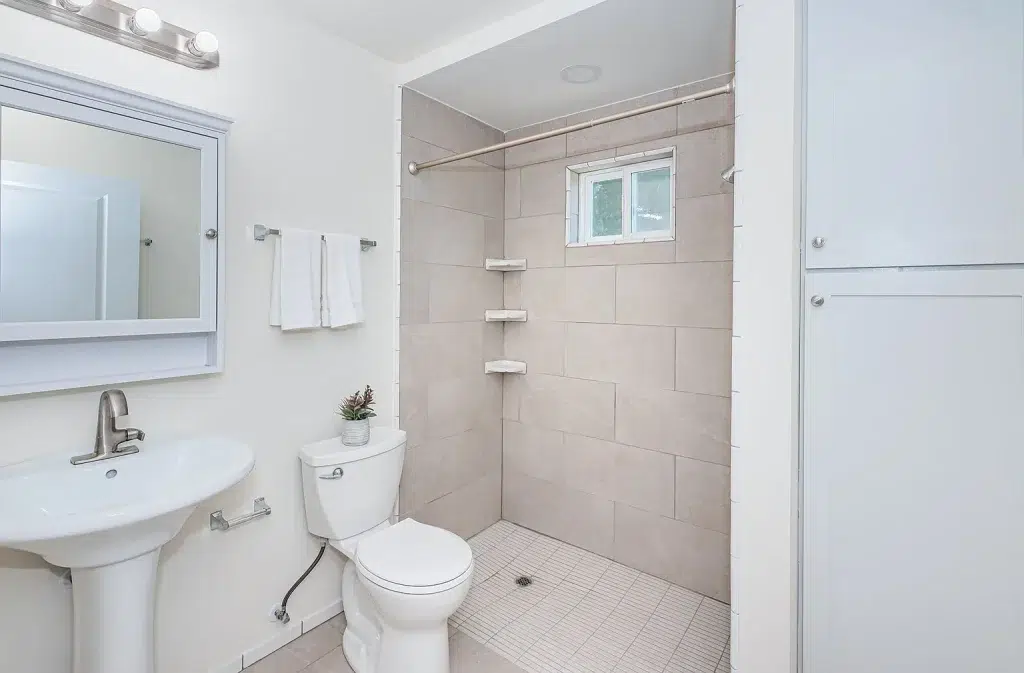 4956 63rd St San Diego CA 92115 05