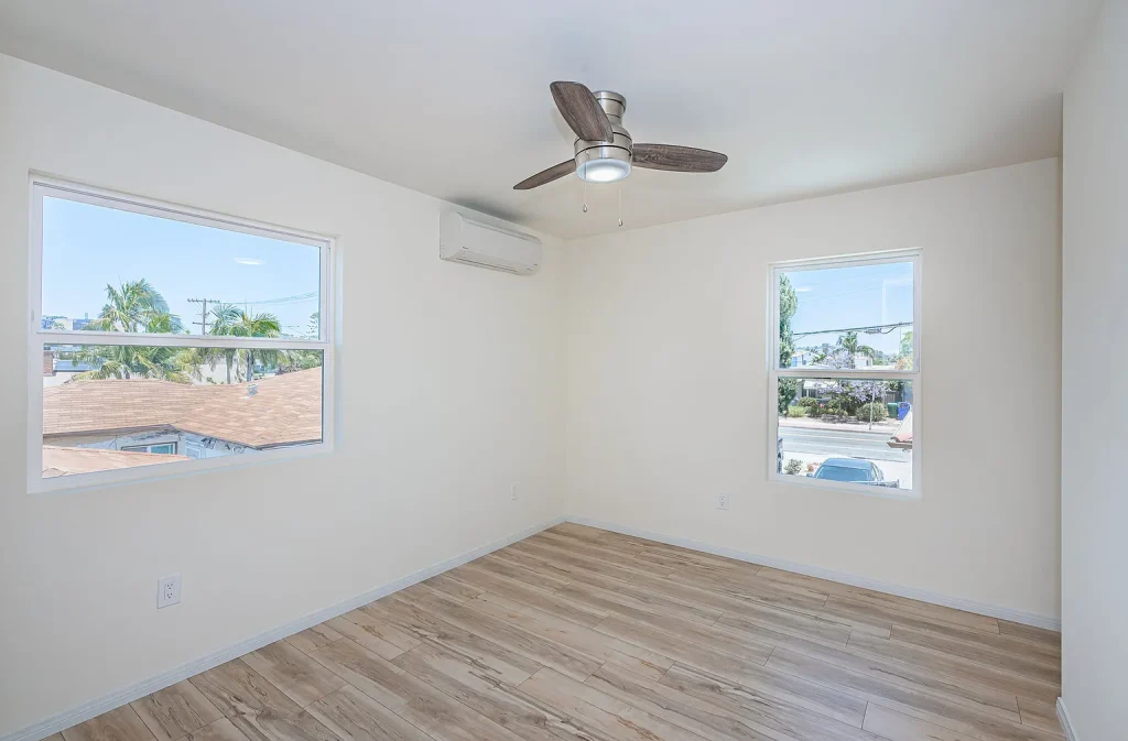 4956 63rd St San Diego CA 92115 09
