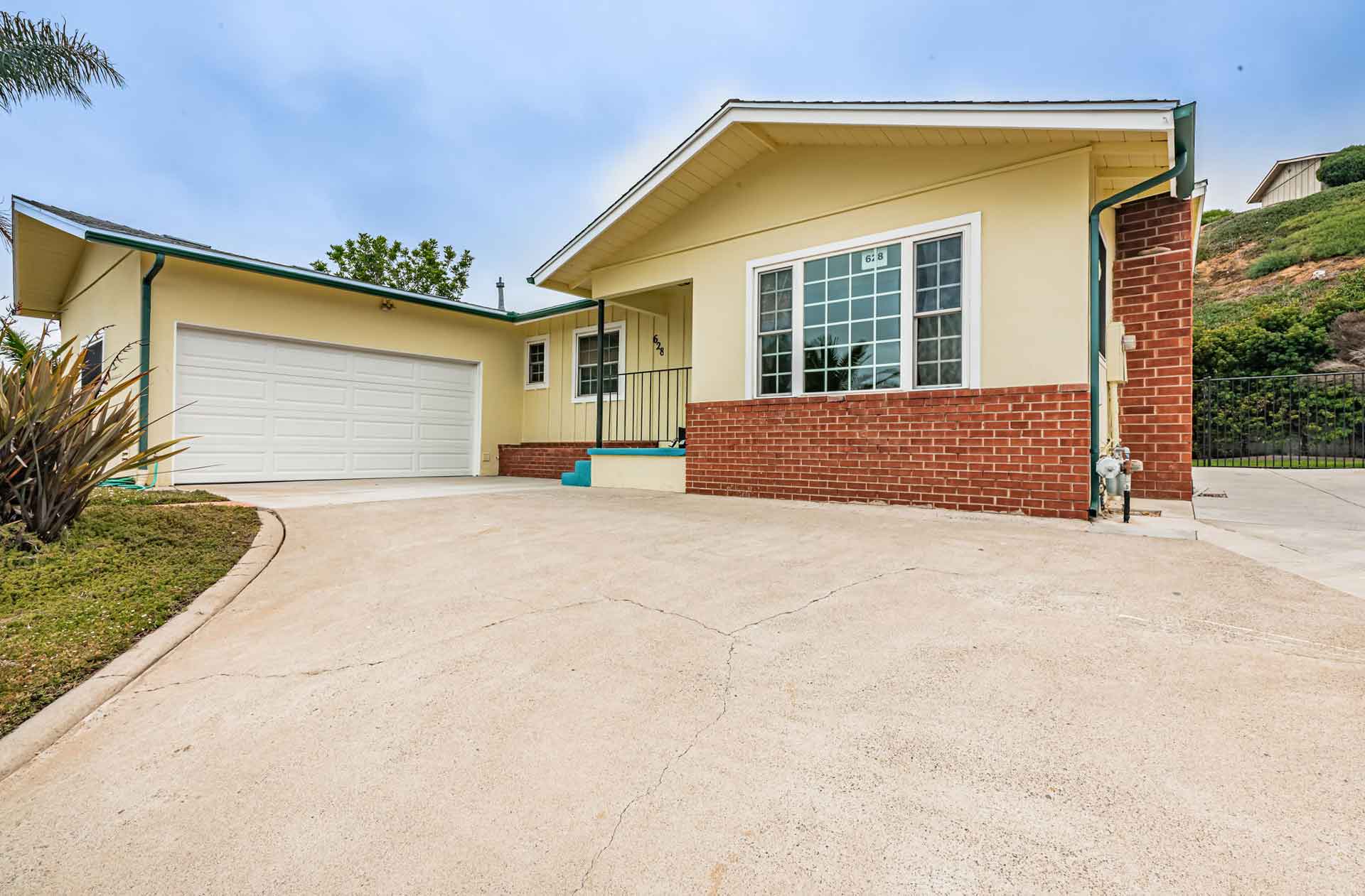 628 Marsolan Ave, Solana Beach, CA 92075