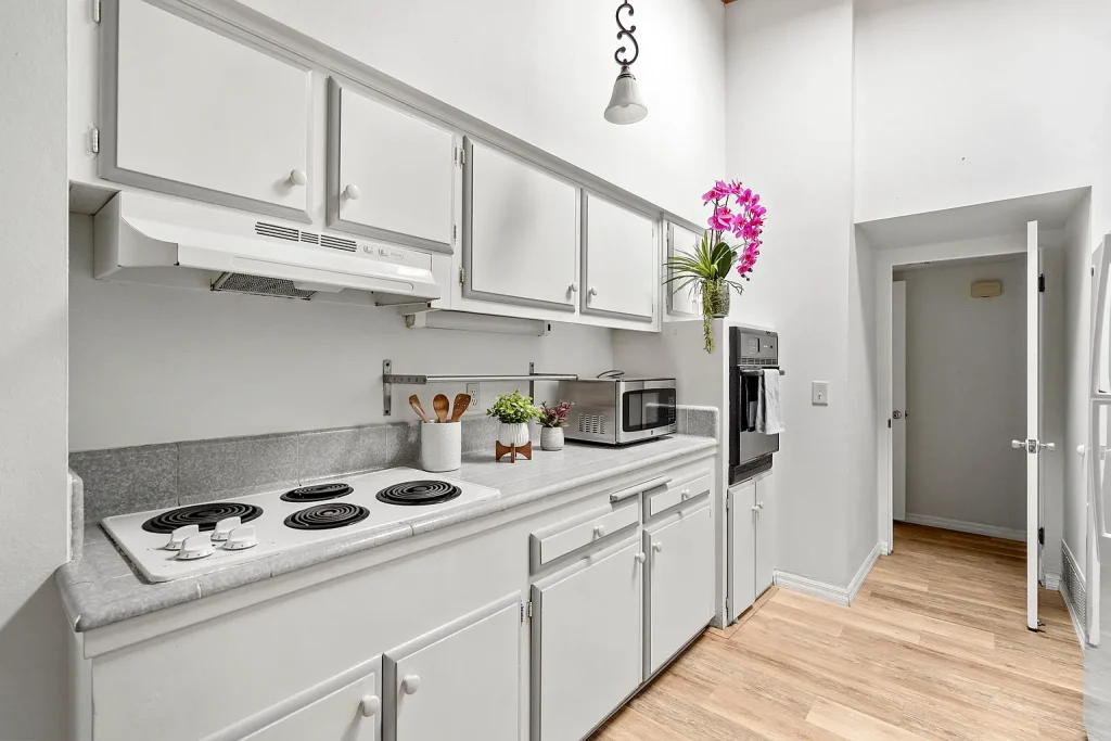 5532 Soderblom Ct San Diego CA 92122 010