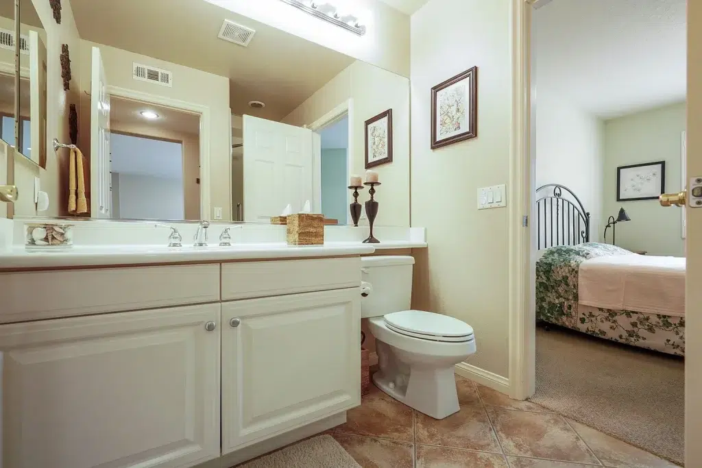 43 Topanga Irvine CA 92602 3