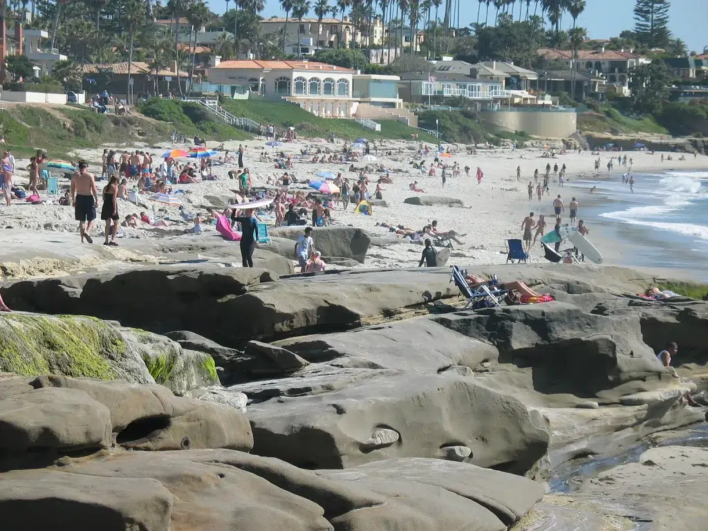 643 Nautilus St La Jolla CA 92037 10