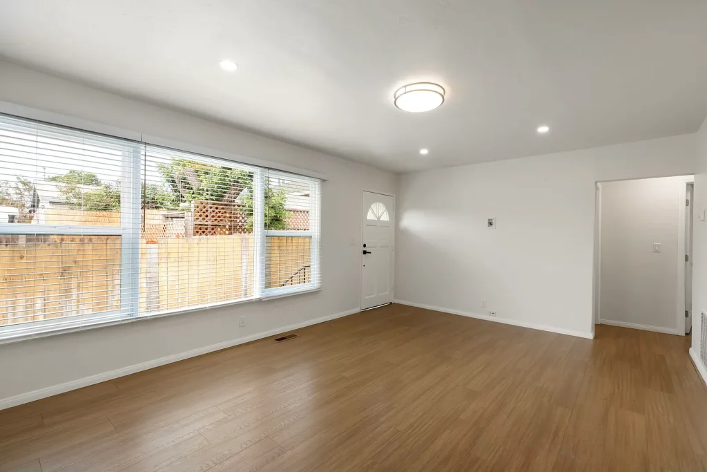 4233 Pepper Dr San Diego CA 92105 08