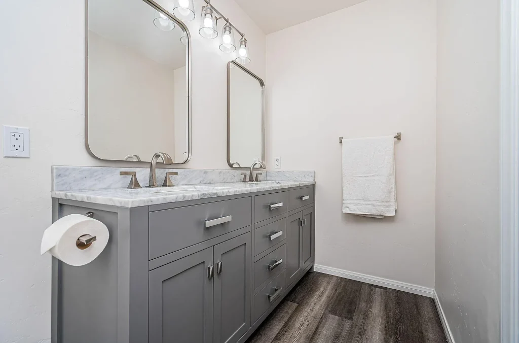 4235 Pepper Dr San Diego CA 92105 02