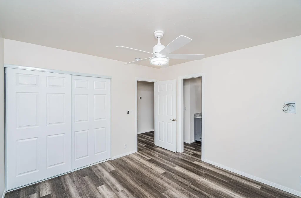 4235 Pepper Dr San Diego CA 92105 04