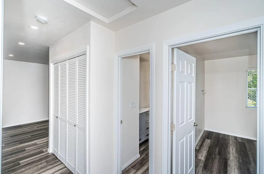 4235 Pepper Dr San Diego CA 92105 05