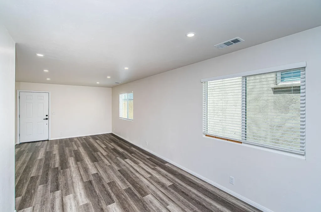 4235 Pepper Dr San Diego CA 92105 06