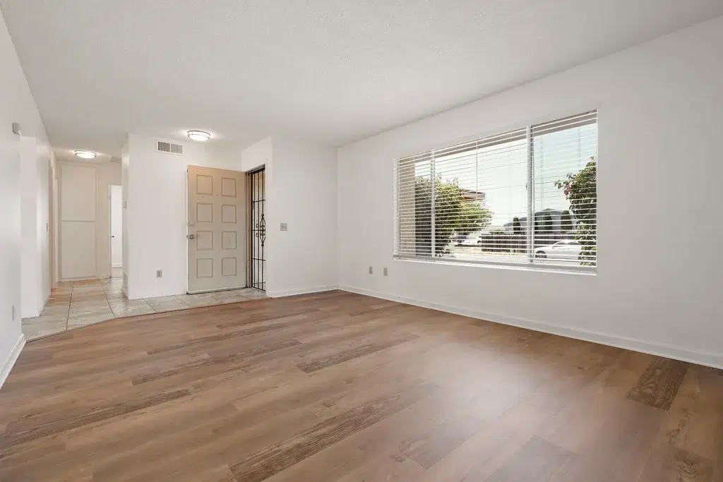 10625 Amantha Ave San Diego CA 92126 03