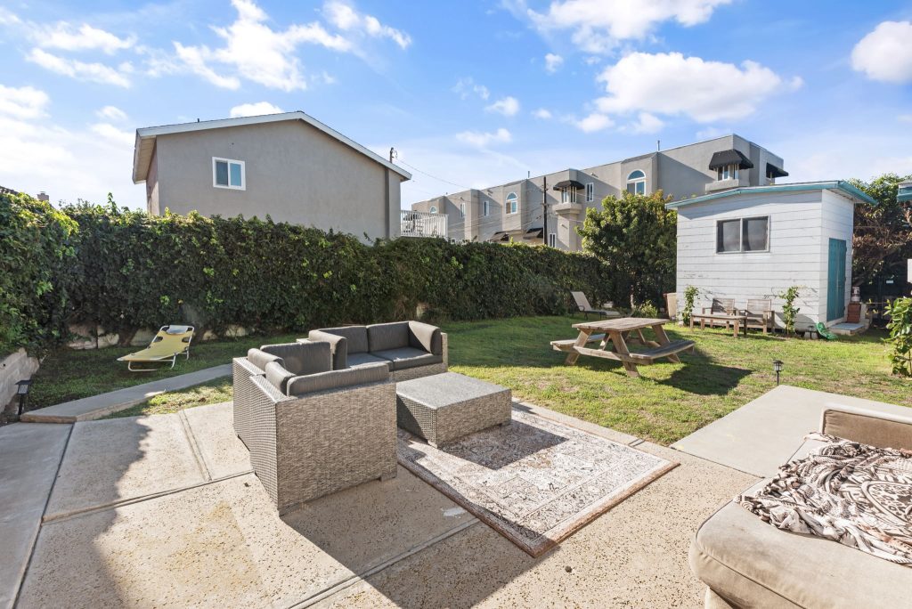 643 Nautilus St A La Jolla CA 92037 010 1