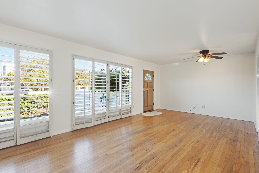 643 Nautilus St A La Jolla CA 92037 05 1