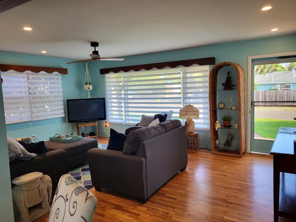 1394 Knowles Ave Carlsbad CA 92008 01