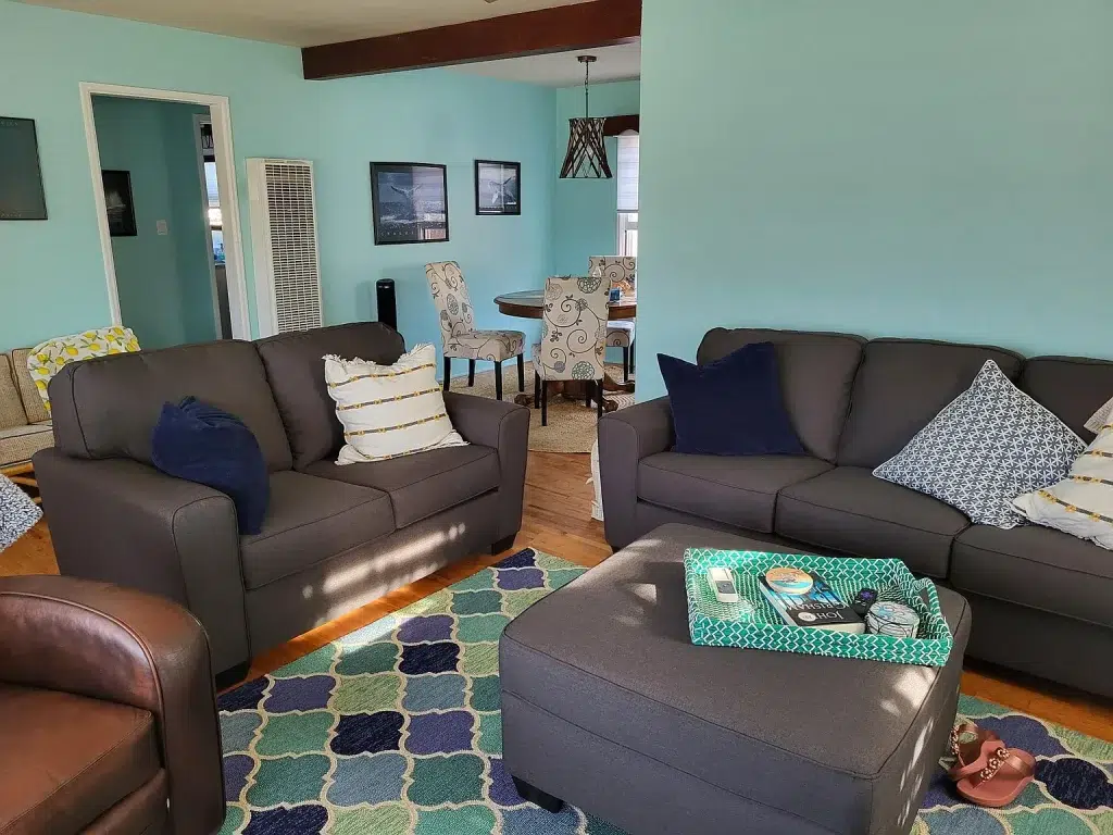 1394 Knowles Ave Carlsbad CA 92008 02