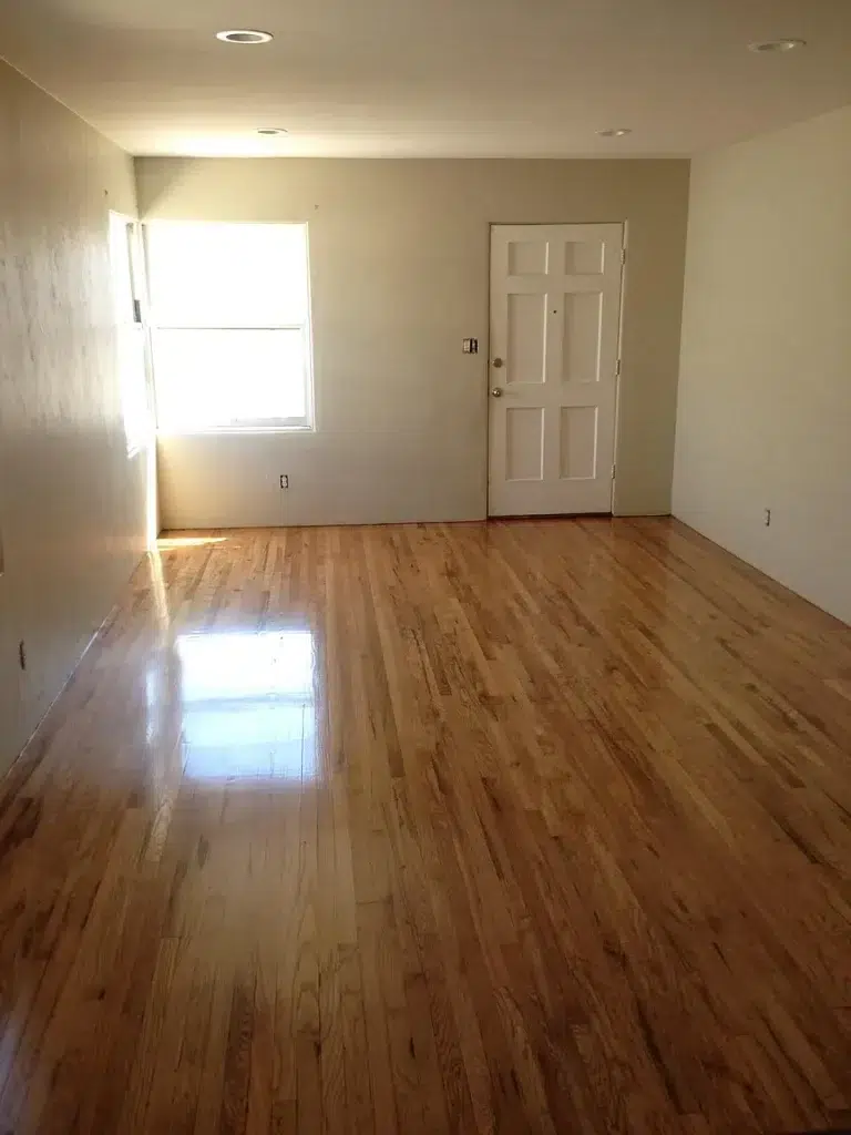 2568 Violet St San Diego CA 92105 010