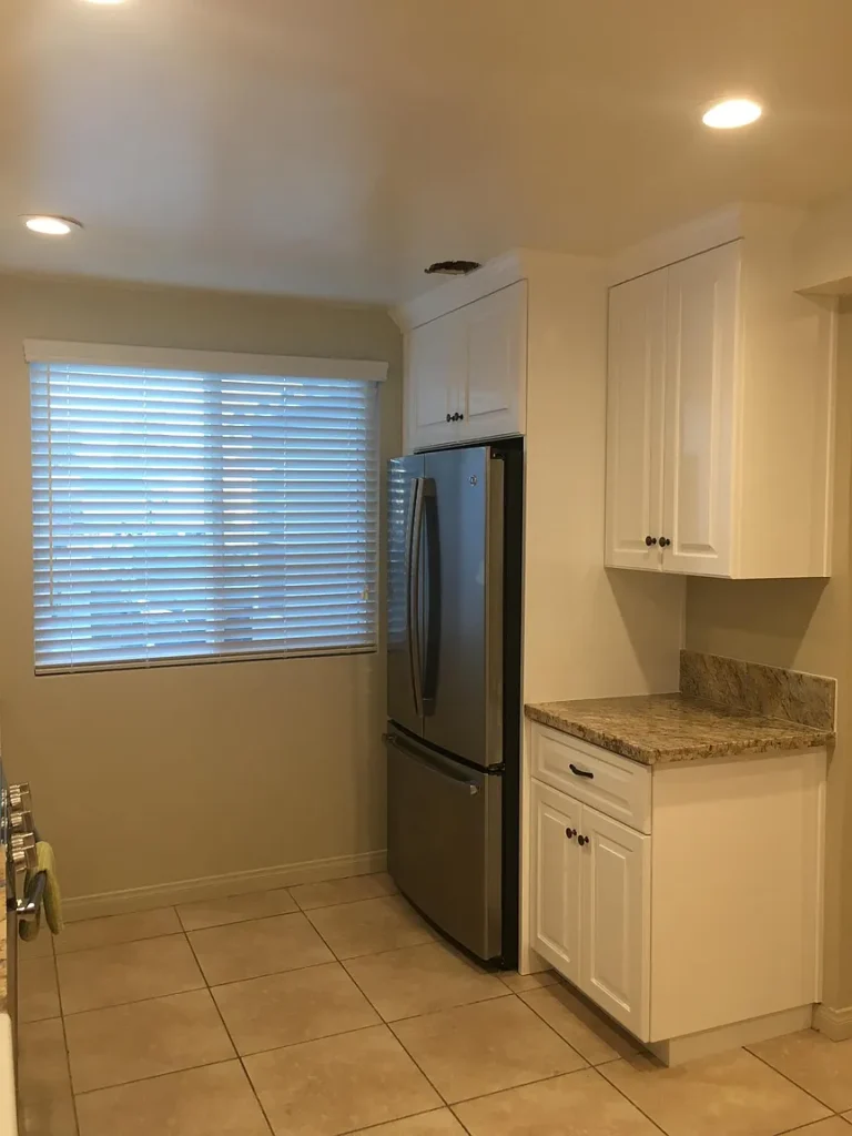 2568 Violet St San Diego CA 92105 03