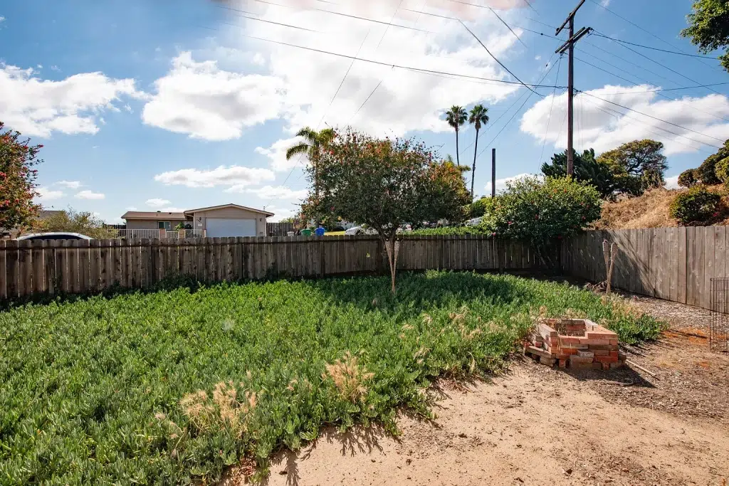 5226 Glasgow Dr San Diego CA 92117 010