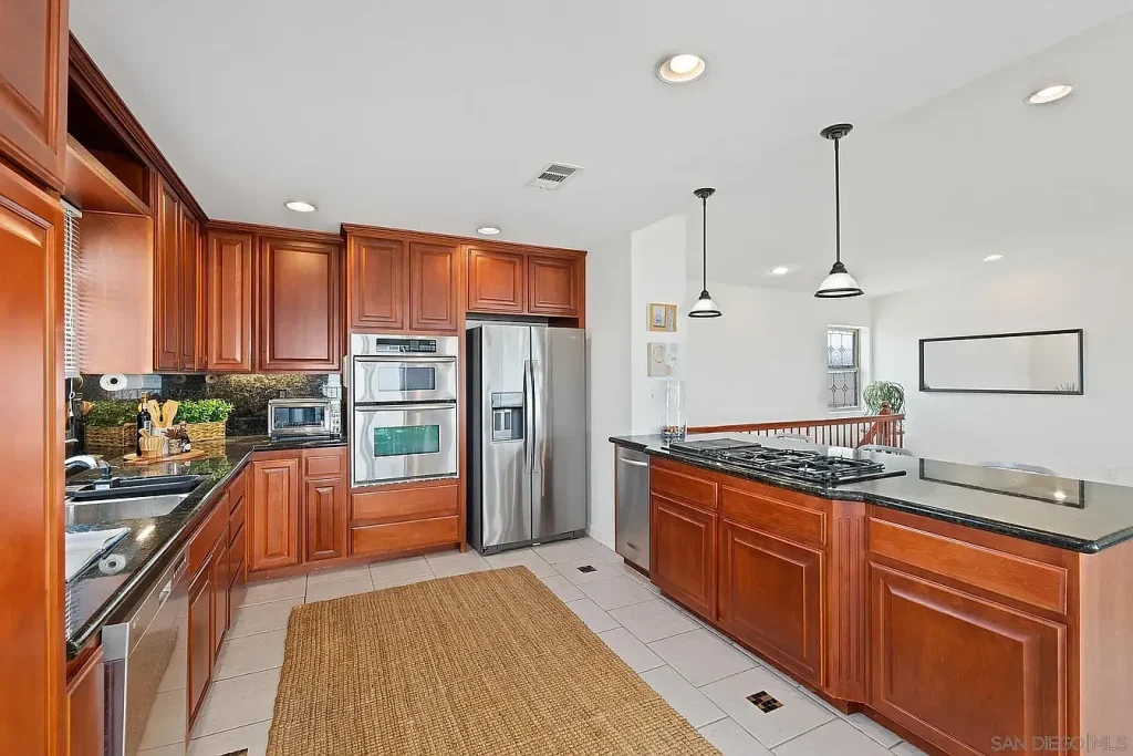 527 12th St Imperial Beach CA 91932 06