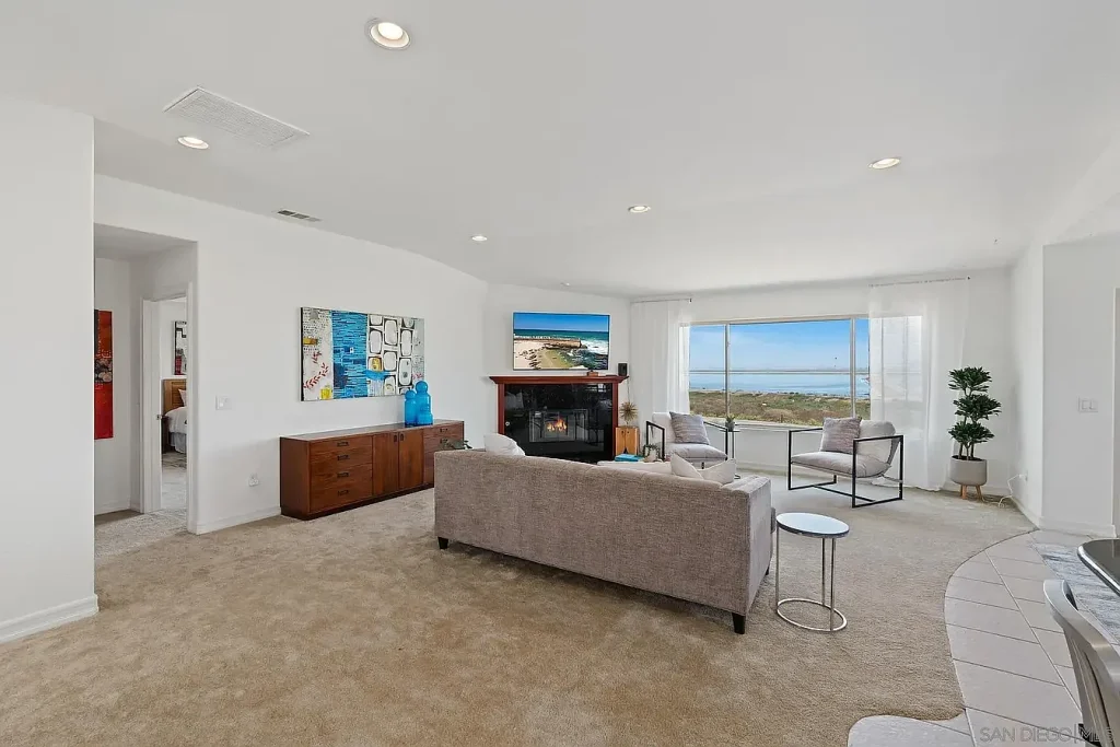 527 12th St Imperial Beach CA 91932 08