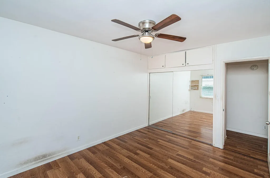 7345 Fay Ave La Jolla CA 92037 06