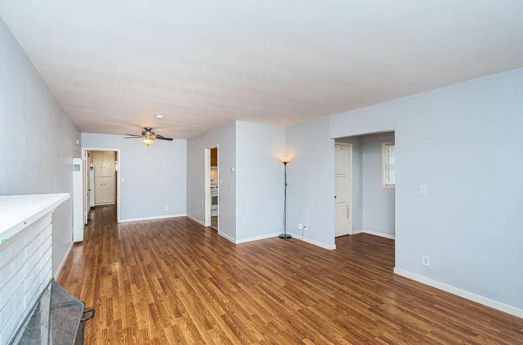 7345 Fay Ave La Jolla CA 92037 08