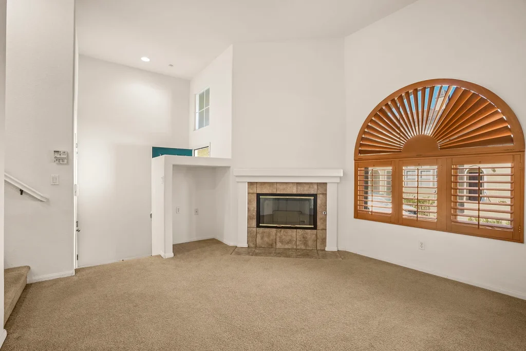 13325 Via Tresca Unit 6 San Diego CA 92129 01